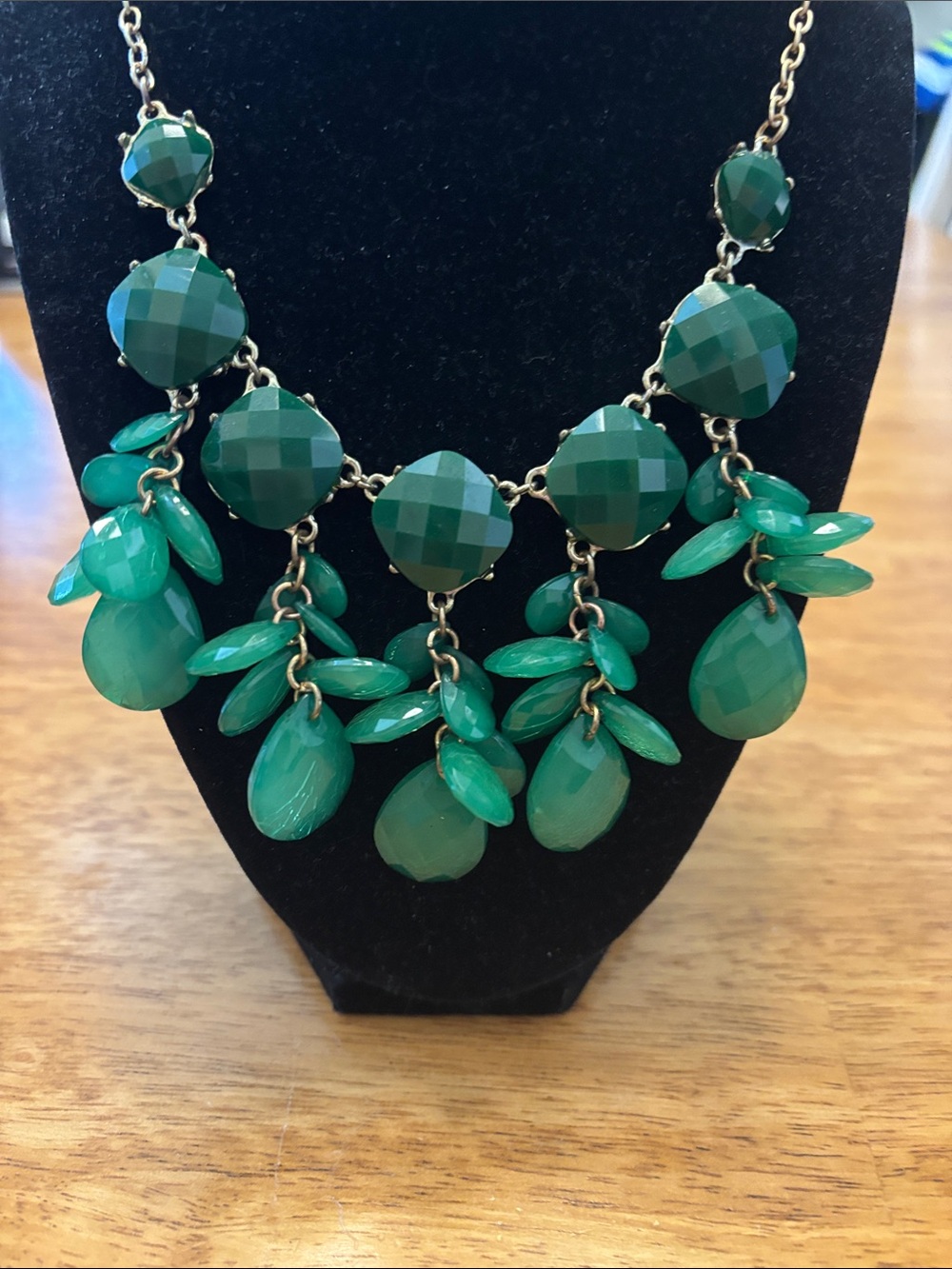 Green Teardrop Cluster Statement Necklace